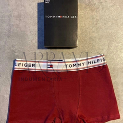 Imagen de 3X1 REMERAS TOMMY + BOXER TOMMY DE REGALO