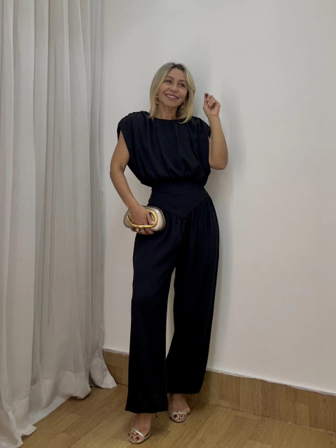 Macacão ballom elástico na barra tecido prada manteiga - comprar online