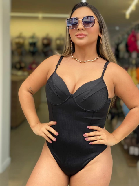 Maio com bojo taça e alças reguláveis - comprar online