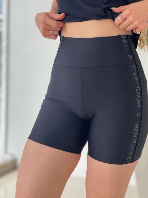 Bermuda blackout com cos alto fitness