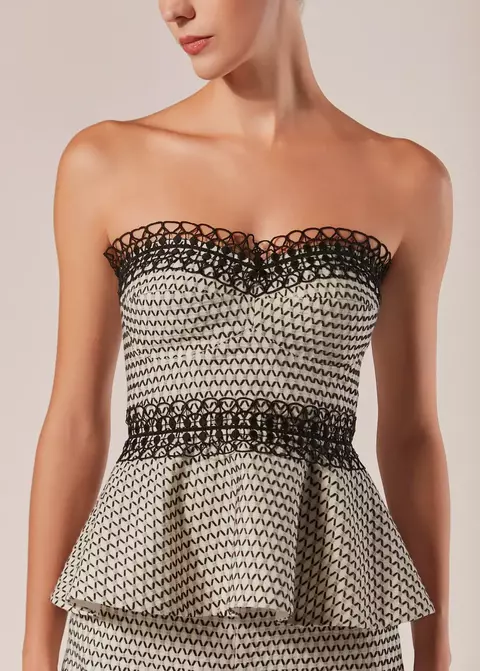 Top Tomara Que Caia Divinita La Gea