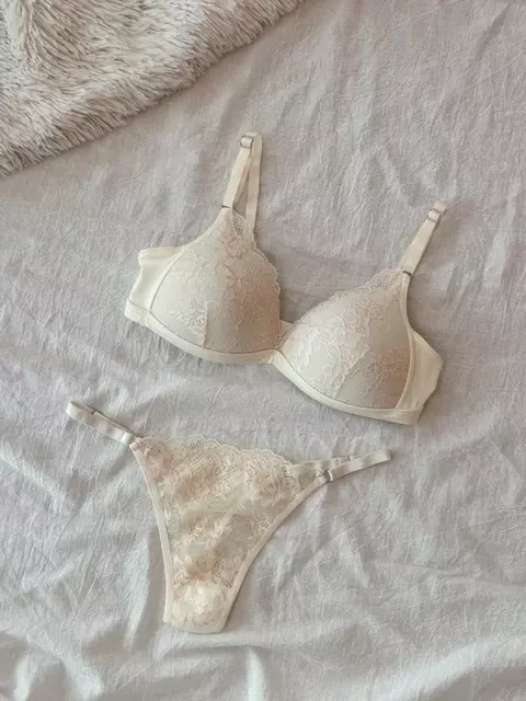 XIMENA CRUDO en internet