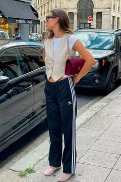 Imagen de 2X1 PANTALONES ADIDAS + REMERA ADIDAS DE REGALO
