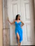 Vestido mídi decote V azul oceano