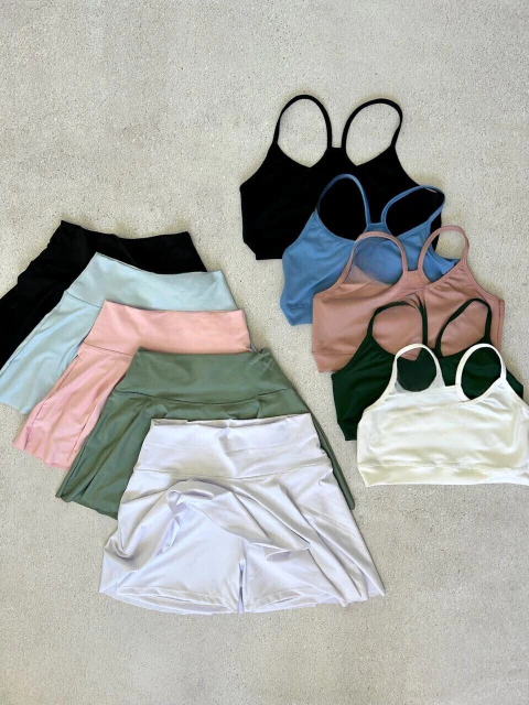 SET TENNIS ALO: POLLERA SHORT + TOP - comprar online