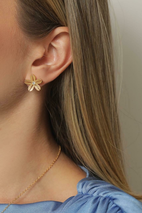 Brinco Flor Pétalas Recortadas