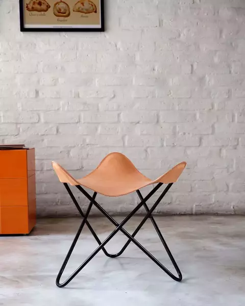 Asiento Trípode de Cuero Vaqueta