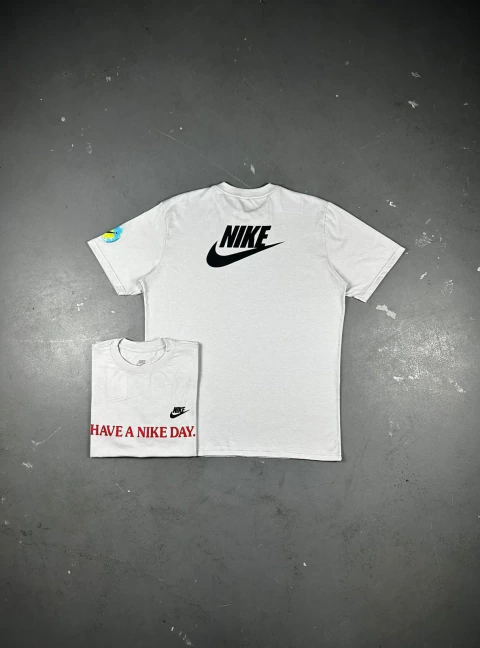 CAMISETA NIKE HAVE A NIKE DAY (GRADE) - comprar online