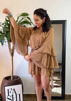 Vestido Elo Solto com Babados - Lindo de viver, combinação de leveza e sofisticação na internet