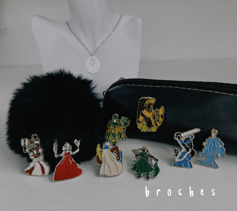 Broches dos Orixás - comprar online