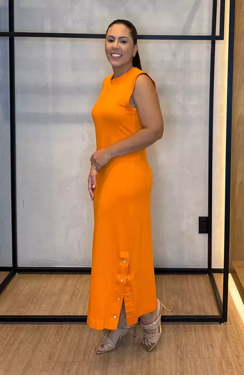 Vestido Midi Moletinho Premium com Botões Laterais com Pressão - Laranja Mystique - comprar online