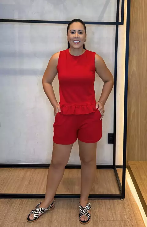 Conjunto Blusa com Babado e Short com Bolsos - Vermelho Sketch - comprar online
