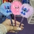 CANETA GLITTER COM POMPOM STITCH & ANGEL