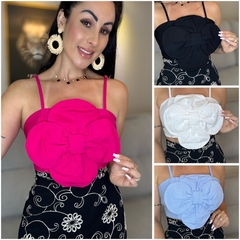Cropped Flor Azul na internet