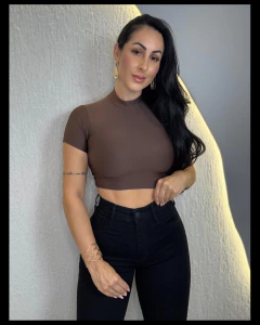 Cropped Gola Marrom