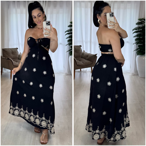 Vestido Bordado Preto