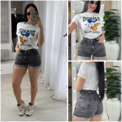 Short Mon Louise na internet