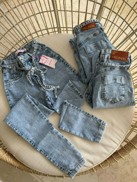 Calça skinny Essencial - comprar online