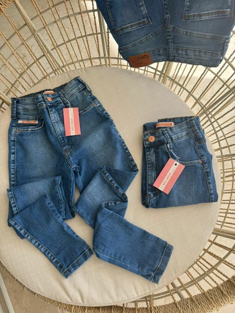 Calça skinny Essencial - comprar online