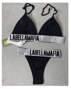 Biquíni LABELLAMAFIA na internet