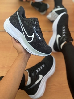 Nike Pegasus - Preto c/ branco - comprar online