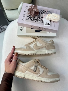 Dunk Low The North Face - Off White/Creme - comprar online
