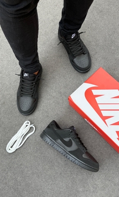 Dunk Low - preto - comprar online