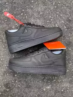 Nike Air Force - Preto