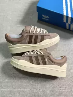 Adidas Bad Bunny - Marrom