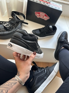 Vans Cas-hi Reissue - All Black na internet