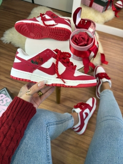 Nike Sb Dunk x Valentines Day In Roses Red - comprar online