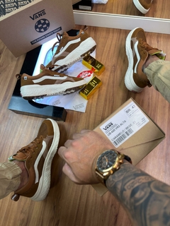 Vans Ultrarange Neo - Caramelo (camurça)