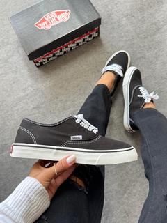 Vans Authentic - Preto na internet