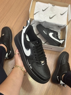 Air force TM - preto/branco na internet