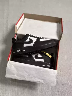 Nike Air Force - Preto e Branco