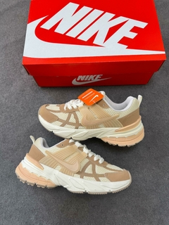 Nike V2K - Bege/Off - Dezenove Streetwear