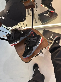 Jordan 4 Retrô - Preto/Branco/Vermelho - Dezenove Streetwear