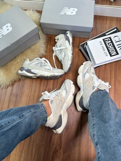 Imagem do New Balance 9060 - Bege/Cinza
