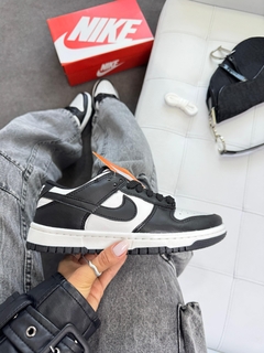 Dunk Low - Panda na internet