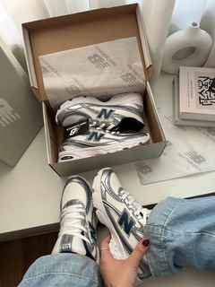 New Balance 740 - Prata/Azul na internet