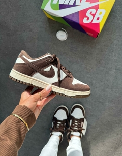 Dunk Low Camurça - Café