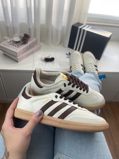 Samba 00s sintético (branco e marrom) - Dezenove Streetwear