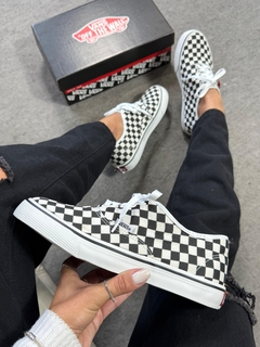 Vans Authentic - Xadrez - comprar online