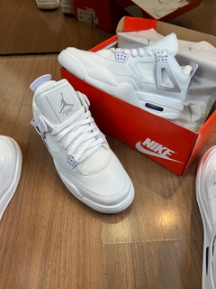 Jordan 4 - Branco na internet