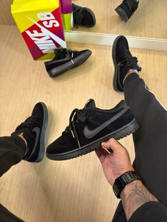 Dunk low Camurça - All Black - loja online