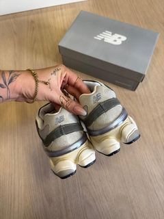 New Balance 9060 - Cinza clássico - Dezenove Streetwear