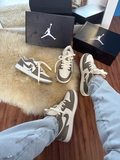 Jordan Low - Marfim/Oliva - comprar online