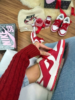 Nike Sb Dunk x Valentines Day In Roses Red - comprar online