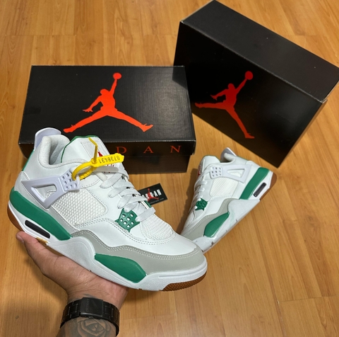 Jordan 4 - Branco c/ Verde