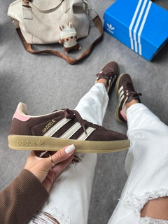 Adidas Gazelle - Marrom - comprar online
